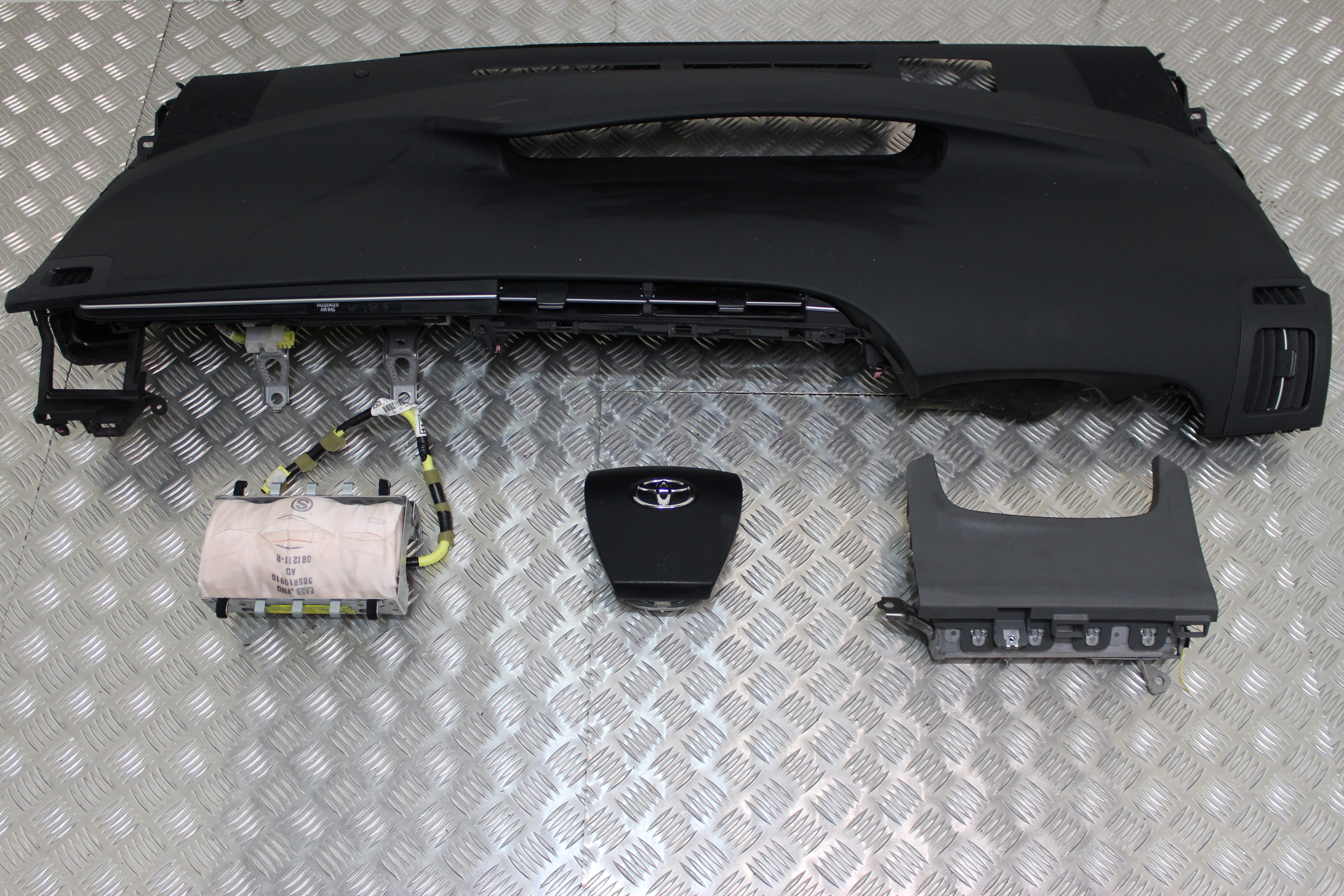 Toyota Prius Handbrake Lever Toyota Prius 2010 Hybrid 1.8L